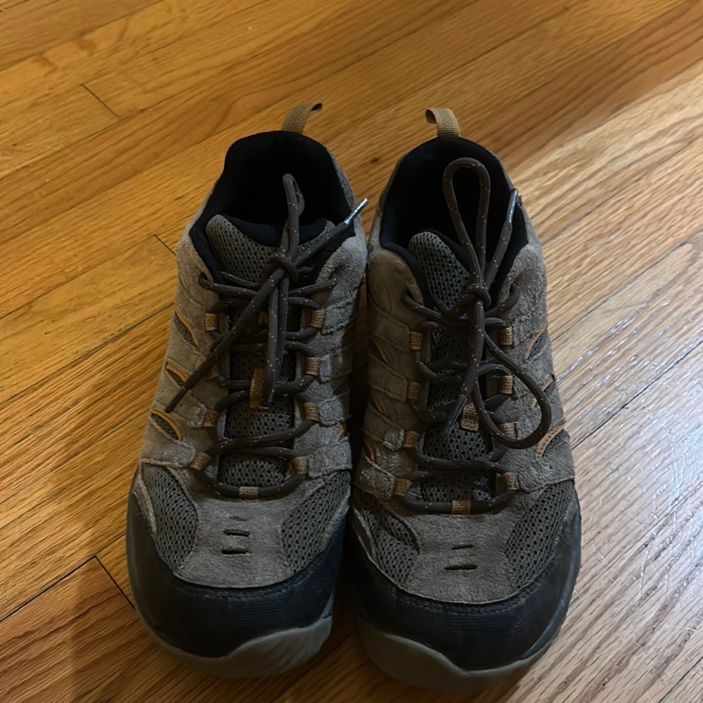 Merrell hiking boots- good condition